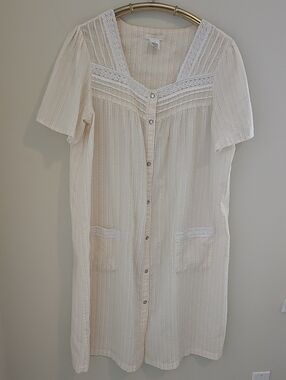 Pink K Seersucker Lace Trim House Dress Womens Size L Pastel Striped Snap Front